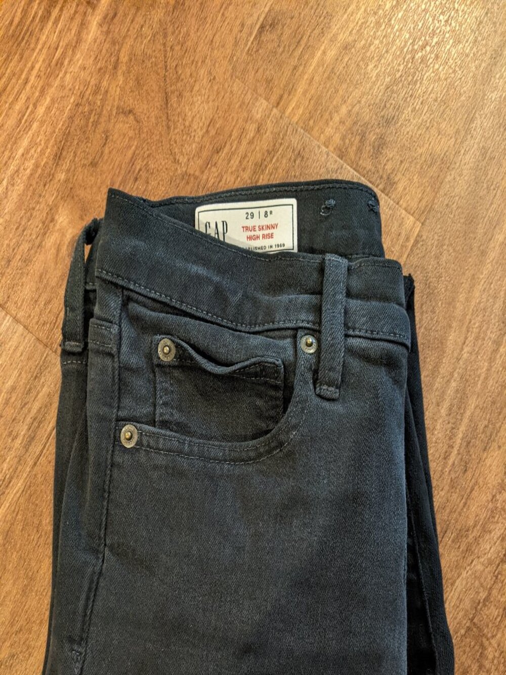 Gap True Skinny High Rise